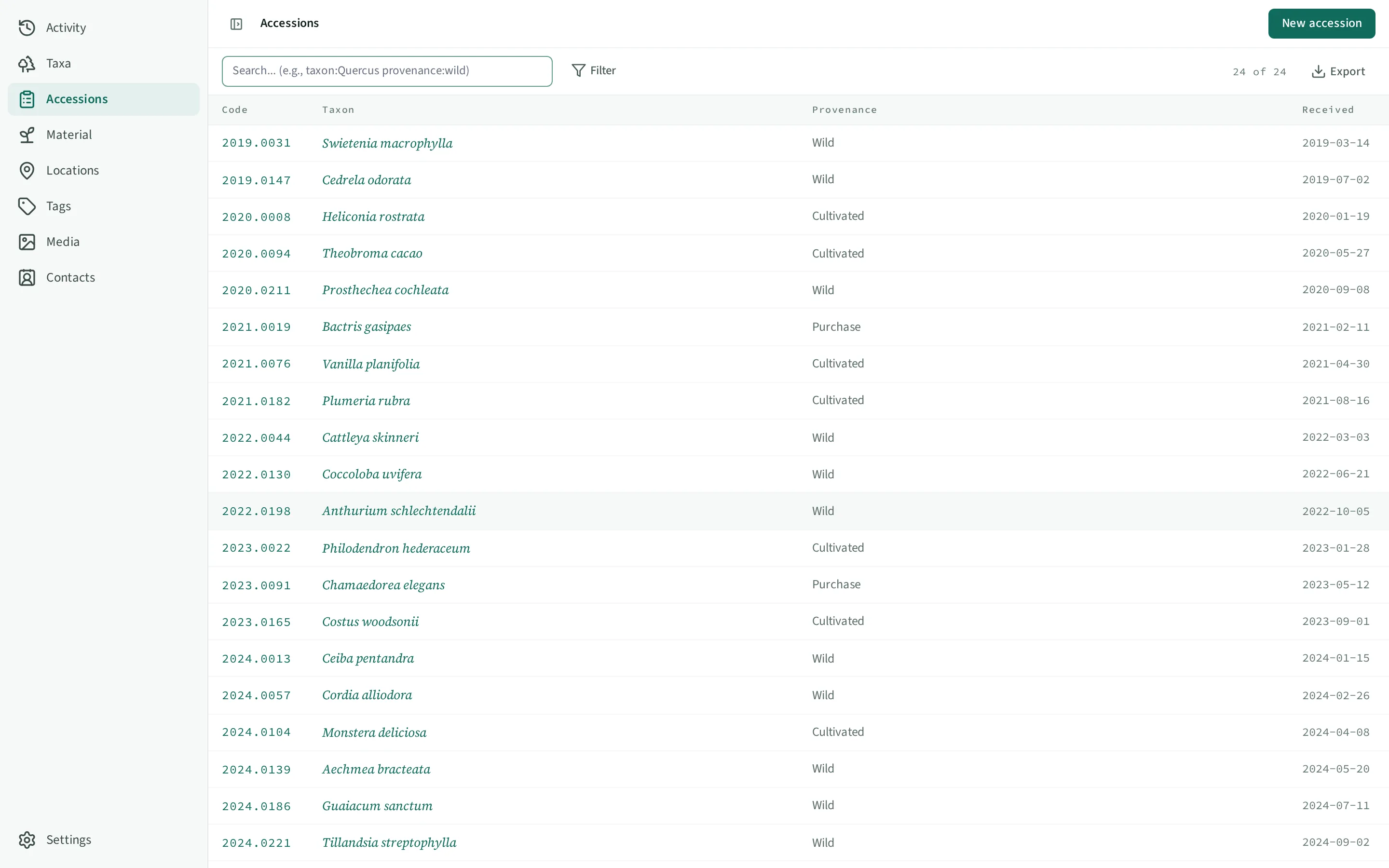 La lista de accesiones de Sepal en un navegador de escritorio: un panel lateral de secciones etiquetado junto a una tabla con códigos de accesión, taxones, procedencia y fechas de recepción.